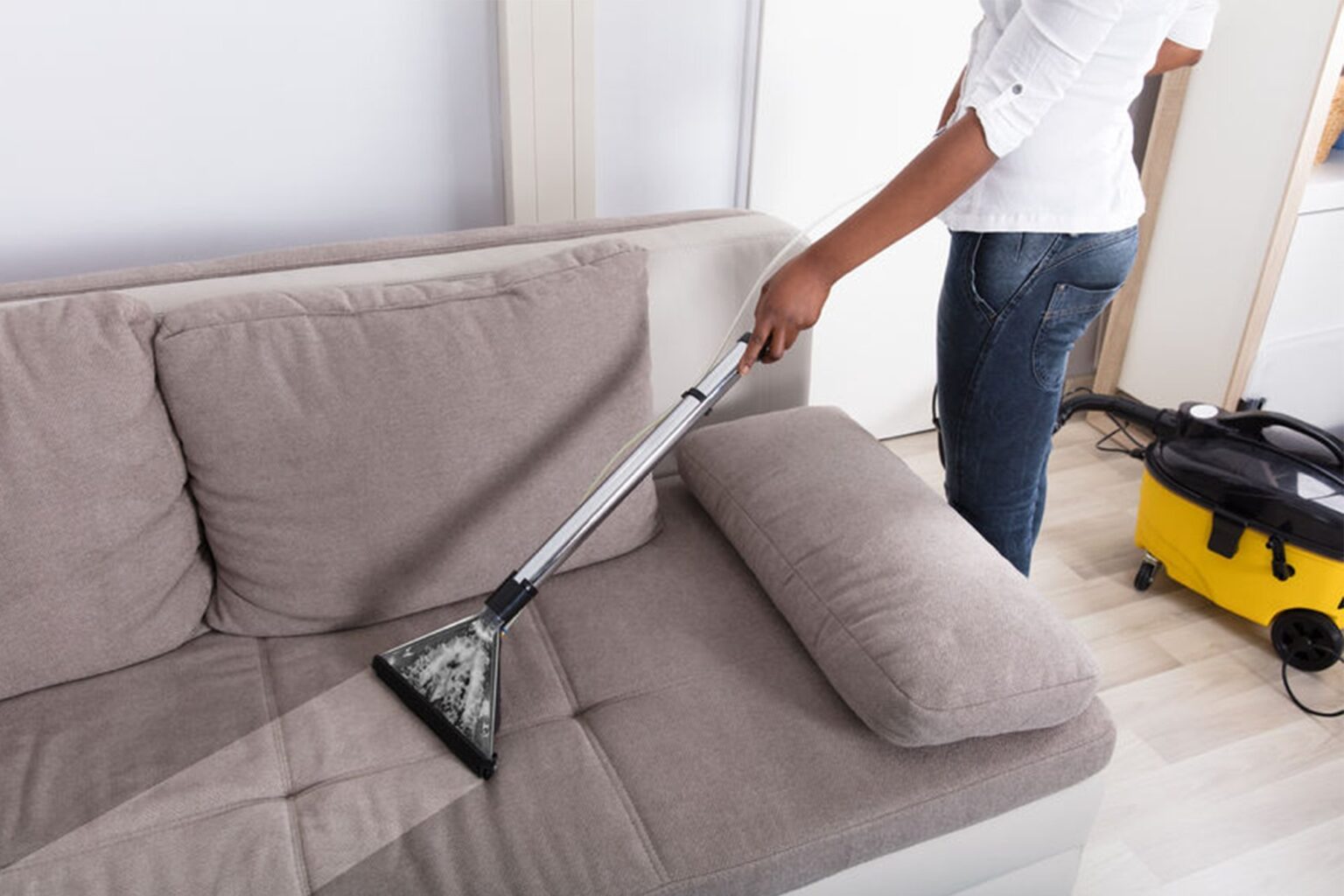 Sofa Cleaning Dubai – Quality You Can See, Freshness You Can Feel