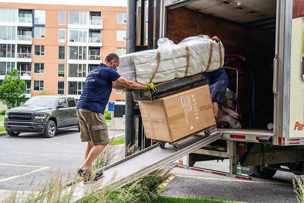 Choose a Moving Company Vancouver Residents Trust
